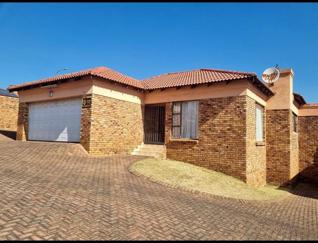 3 BEDROOM CLUSTER FOR SALE IN ELANDSHAVEN